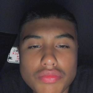 Meet your Posher, Moises